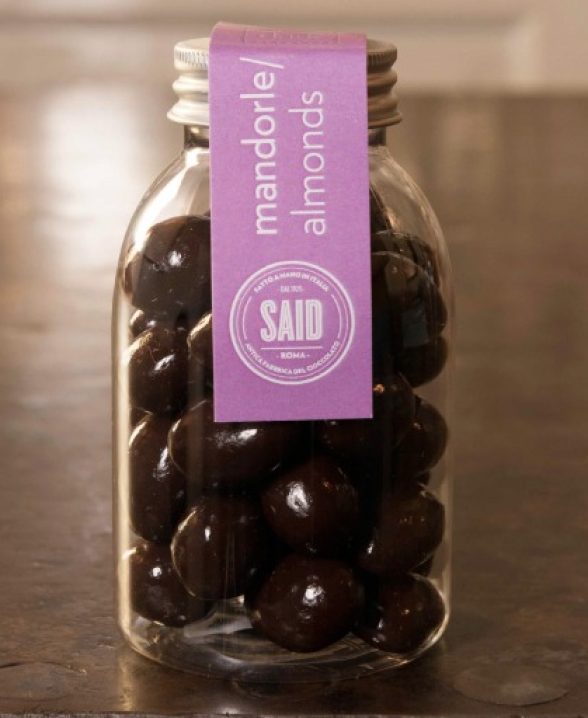 mandorle-fondenti.jpg